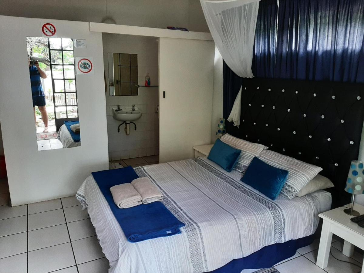 Elephant Walk Guesthouse And Back Packers Phalaborwa Esterno foto