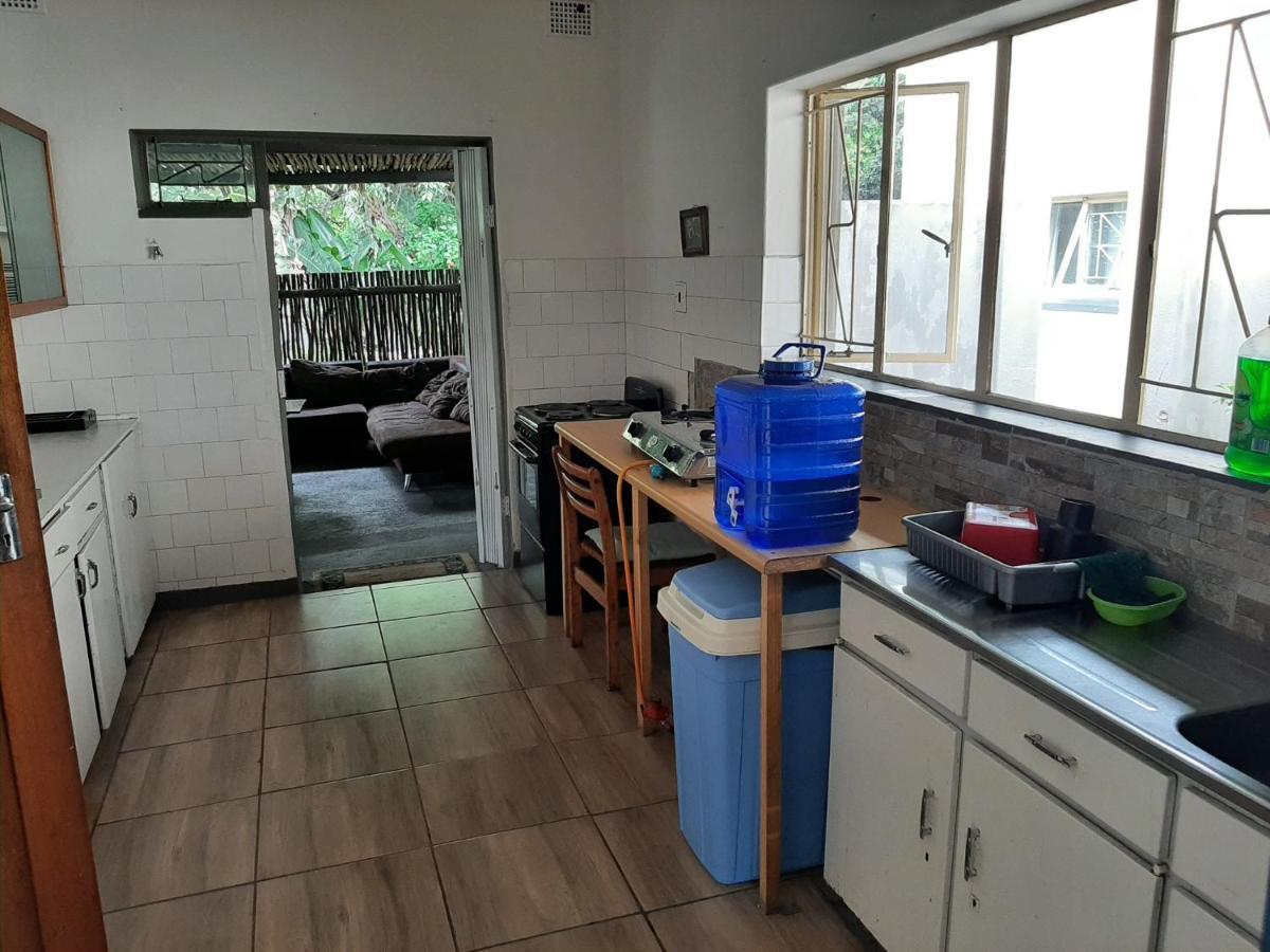 Elephant Walk Guesthouse And Back Packers Phalaborwa Esterno foto